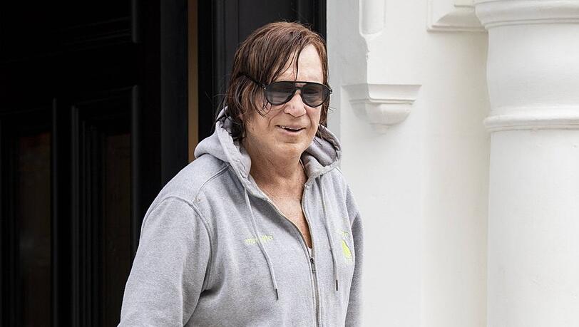 Mickey Rourke hat viel von seinem einstigen Hollywood-Glamour eingeb&uuml;&szlig;t.