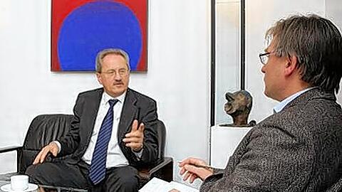 OB Christian Ude (SPD) im Gespräch mit AZ-Redakteur Willi Bock.