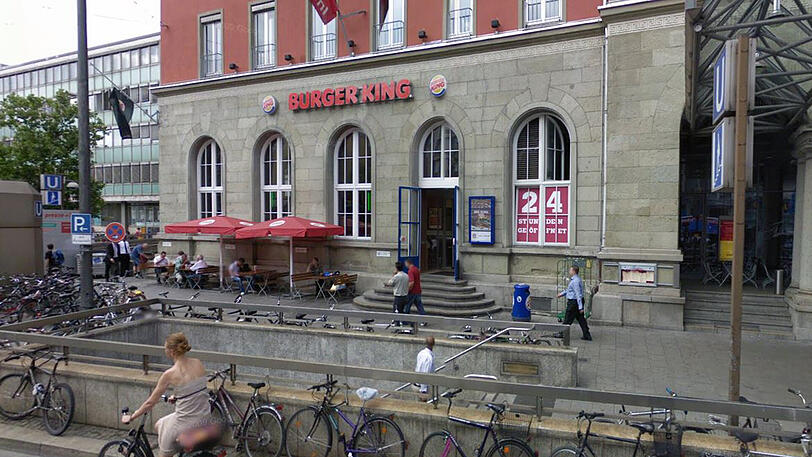Der Vorfall ereignete sich im Burger King an der Bayerstraße.