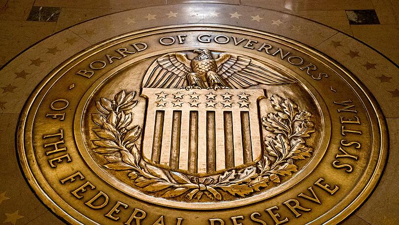 Die US-Notenbank zeigt dem US-Präsidenten weiter die kalte Schulter und belässt den Leitzins auf einem relativ hohen Niveau. Die US-Notenbank zeigt dem US-Präsidenten weiter die kalte Schulter und belässt den Leitzins auf einem relativ hohen Niveau.