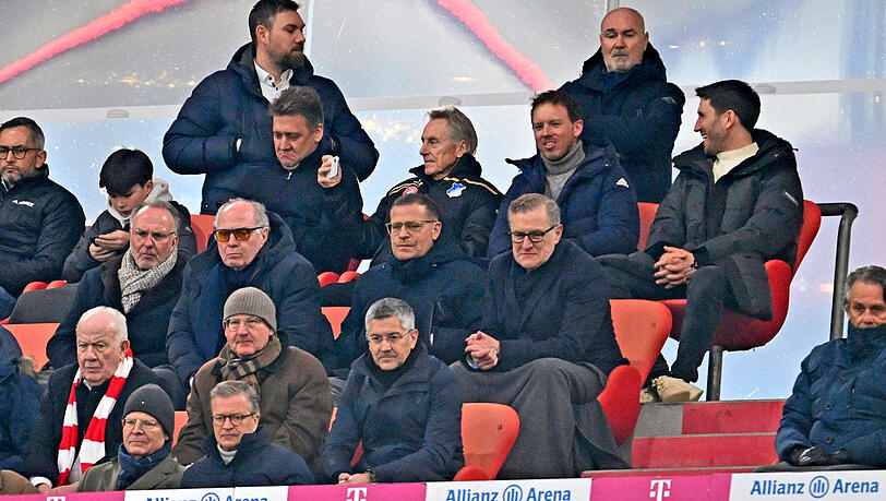 Hat viel Arbeit in den nächsten Stunden vor sich: FCB-Boss Jan-Christian Dreesen. Hat viel Arbeit in den nächsten Stunden vor sich: FCB-Boss Jan-Christian Dreesen.