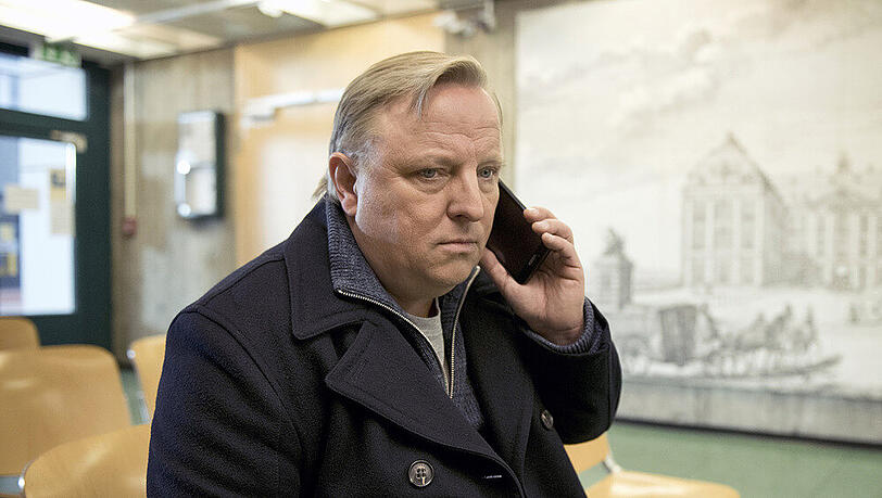 "Tatort: Väterchen Frost": Kommissar Frank Thiel (Axel Prahl) erhält einen alarmierenden Anruf "Tatort: Väterchen Frost": Kommissar Frank Thiel (Axel Prahl) erhält einen alarmierenden Anruf