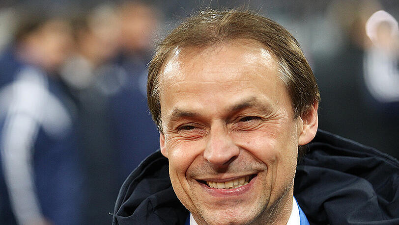 Ex-Weltmeister Olaf Thon beendete im Sommer 2002 seine Karriere. Ex-Weltmeister Olaf Thon beendete im Sommer 2002 seine Karriere.