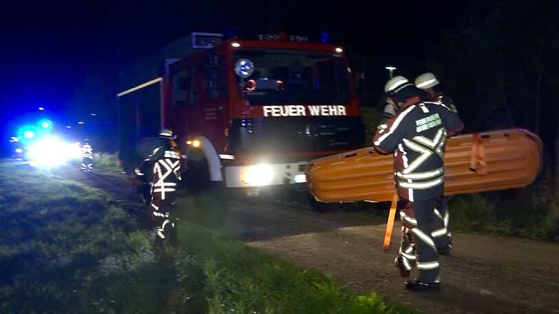 Bei Regensburg wurde ein Arbeiter von einem Regionalzug erfasst. Die Bilder.