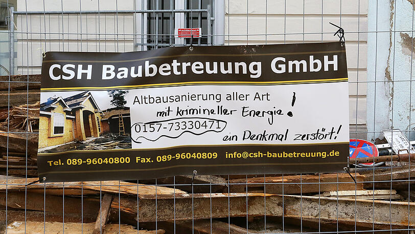 Die Anwohner machen ihrem Ärger Luft.