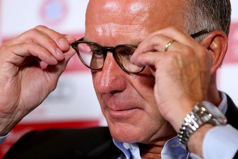 Bayern-Boss Rummenigge wettert gegen die Zentralvermarktung der Bundesliga.