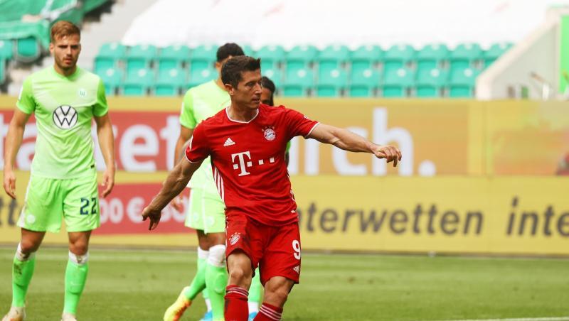 Robert Lewandowski von Bayern während eines Spiels in Aktion. Foto: Kai Pfaffenbach/Reuters-Pool/dpa Robert Lewandowski von Bayern während eines Spiels in Aktion. Foto: Kai Pfaffenbach/Reuters-Pool/dpa