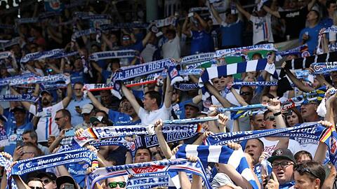 Hansa Rostock darf im DFB-Pokal gegen den VfB Stuttgart vor bis zu 7500 Fans spielen.
