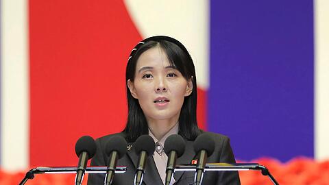 Kim Yo Jong, Schwester des nordkoreanischen Machthabers Kim Jong Un, hat die reduzierten Militärübungen der US-südkoreanischen Streitkräfte scharf kritisiert. (Archivbild) Kim Yo Jong, Schwester des nordkoreanischen Machthabers Kim Jong Un, hat die reduzierten Militärübungen der US-südkoreanischen Streitkräfte scharf kritisiert. (Archivbild)