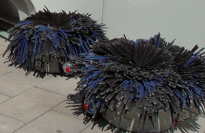 &bdquo;Wuschledich&ldquo;-Betonhocker von Bibs Hosak-Robb.