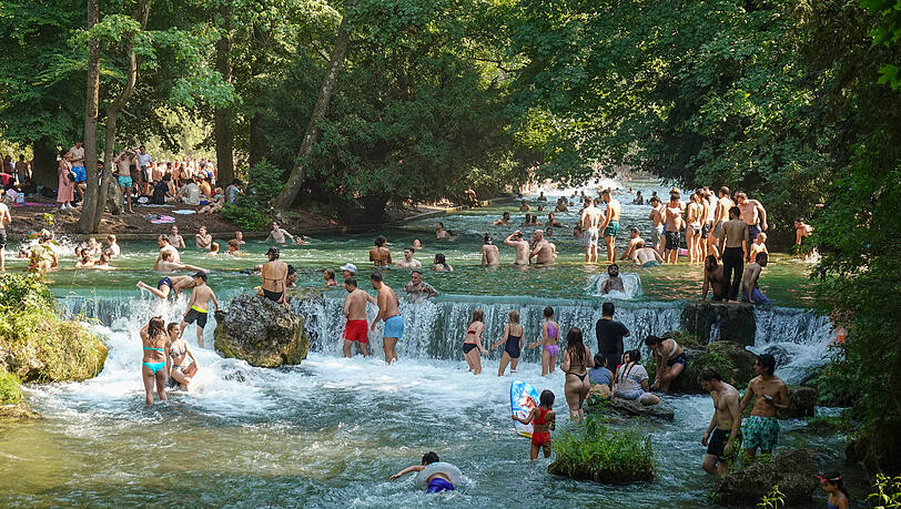 So sieht es aus, das süße Leben: Nicht nur im Englischen Garten oder an der Isar lässt es sich bei solchen Temperaturen wunderbar aushalten. So sieht es aus, das süße Leben: Nicht nur im Englischen Garten oder an der Isar lässt es sich bei solchen Temperaturen wunderbar aushalten.