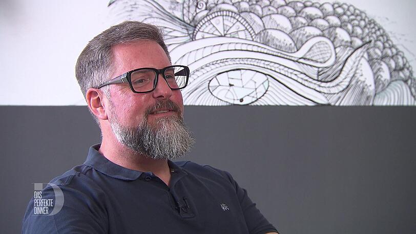 Axel (47) eröffnet die "Dinner"-Woche im Münsterland. Axel (47) eröffnet die "Dinner"-Woche im Münsterland.