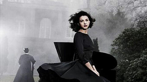 Die Pianistin Khatia Buniatishvili schlüpft für Herrn Liszt schon mal in die Rolle von Mephisto, Faust und Gretchen.