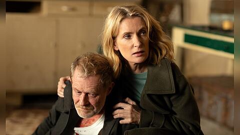"Tatort: K&ouml;nig in Gelb": Charlotte Lindholm (Maria Furtw&auml;ngler) wendet das Blatt im letzten Moment (mit Andreas Lust).