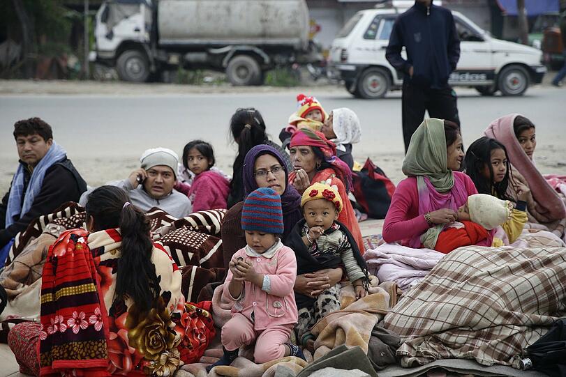 Ausnahmezustand in Kathmandu: Nach dem schwersten Erdbeben seit über 80 Jahren wurde in Nepal der Notstand ausgerufen. Die erschütternden Bilder.