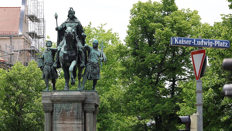 Bedeutender Bayer: Kaiser Ludwig hoch zu Ross.