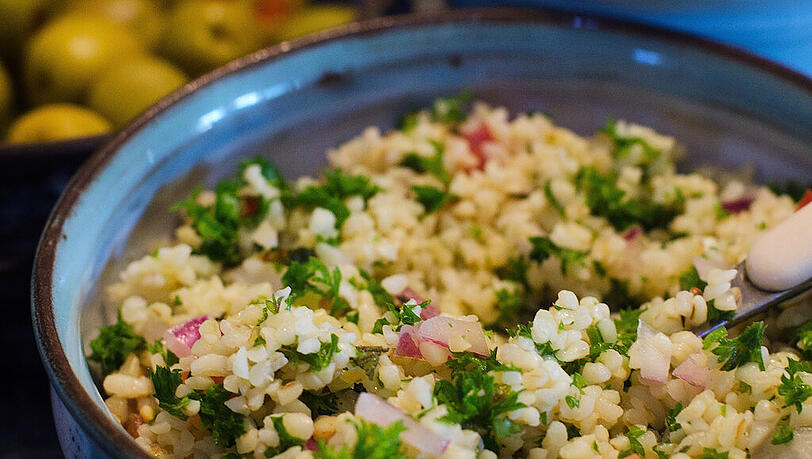 Hier zu sehen ein leckerer, türkischer Couscous Salat. Hier zu sehen ein leckerer, türkischer Couscous Salat.
