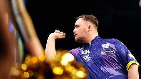 Darts-Profi Luke Littler setzte sich gegen Luke Humphries durch.