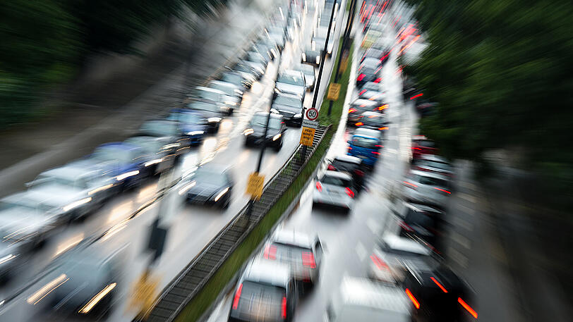 Autos, Autos, Autos &ndash; der Mittlere Ring ist voll davon. Und statistisch gesehen ist in München jedes zweite ein Diesel.
