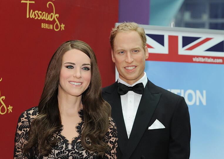 Nur wenig schmeichelhaft: Die Wachsfiguren von Herzogin Kate und Prinz William