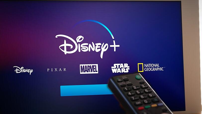 Zum heutigen 1. November stellt Disney+ in Deutschland sein Abo-Modell um.