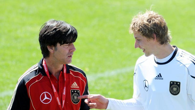 Joachim Löw mit Stefan Kießling im Trainingslager in Südtirol. Joachim Löw mit Stefan Kießling im Trainingslager in Südtirol.