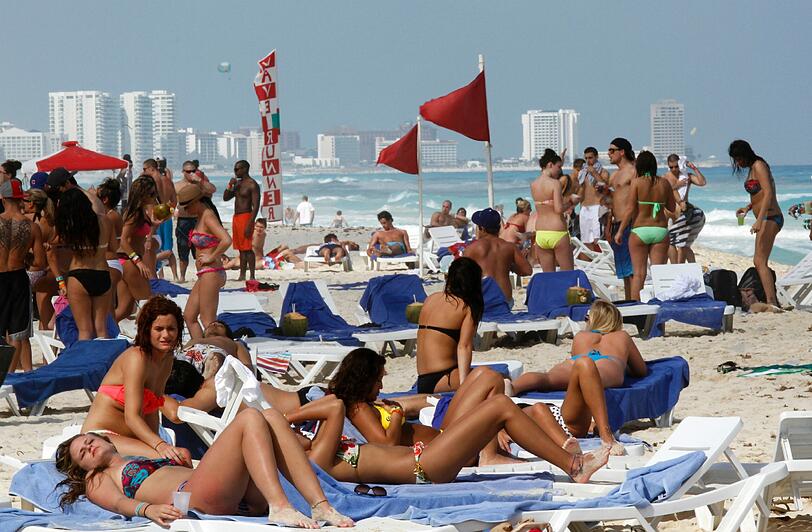 Mexiko ist in den vergangenen Jahren zum beliebtesten Feierort us-amerikanischer Studenten avanciert - im Rahmen des Spring Break fallen die jungen Menschen scharenweise im Nachbarland ein, um sich vom Uni-Stress zu erholen - sehen Sie hier die besten Spring Break-Bilder.
