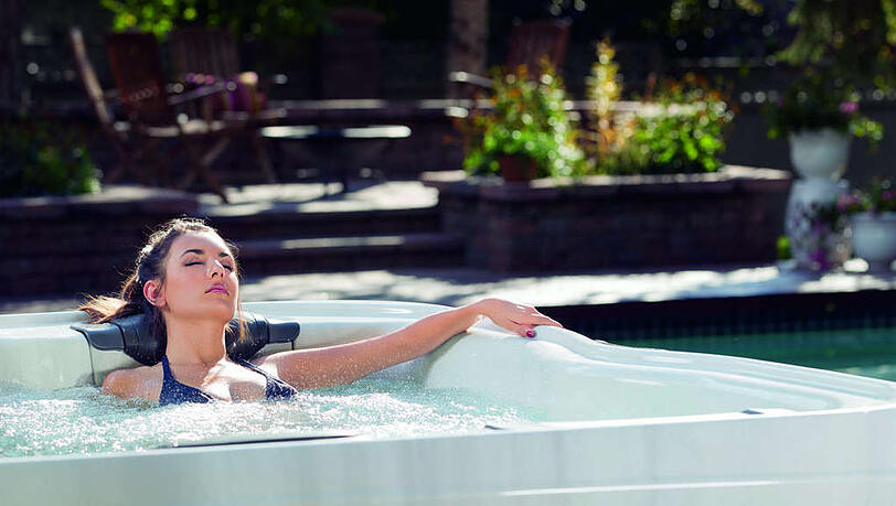 Die Massage in einem Whirlpool eignet sich hervorragend, um abzuschalten und zu entspannen.