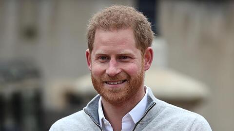 Ohne Glamour und solo: Der stolze Vater Prinz Harry: