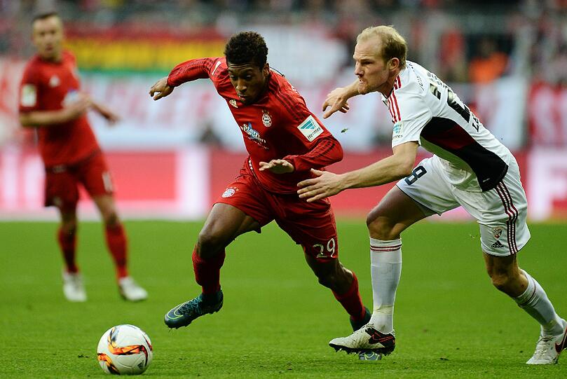 Kingsley Coman, Note 4: Nicht so auffällig wie zuletzt, was vor allem am cleveren Zweikampfverhalten der Ingolstädter Defensive lag. Ab und an kam der 19-Jährige dann aber doch durch, prompt wurde es gefährlich.
