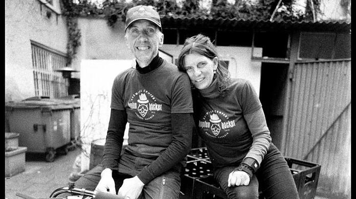 Andrea Stemmer und Werner Schuegraf stecken hinter der Brauerei Hopfenhäcker.