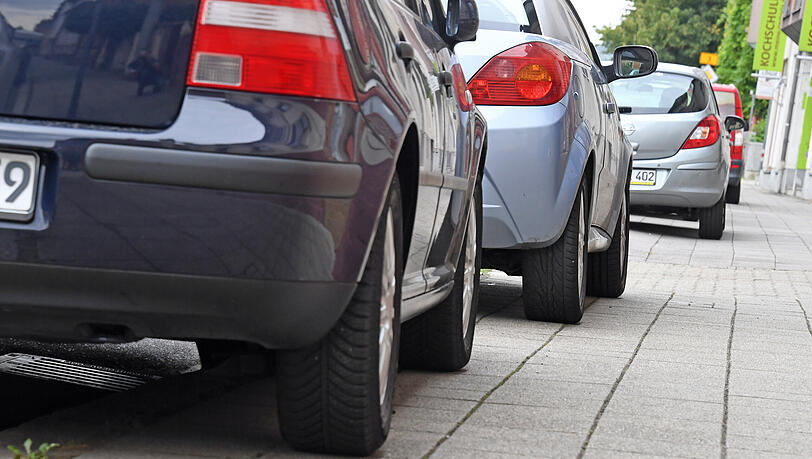 Parkplatzmangel-in-M-nchen-Warum-Gehwegparken-nicht-die-L-sung-ist