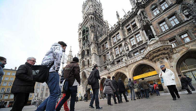 Die Listen für das Volksbegehren liegen noch bis zum 30. Januar aus in den bayerischen Ratshäusern aus. Die Listen für das Volksbegehren liegen noch bis zum 30. Januar aus in den bayerischen Ratshäusern aus.