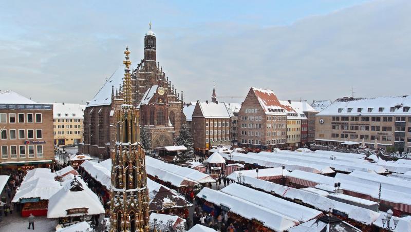 Blick auf den schneebedeckten Christkindlesmarkt in Nürnberg. Foto: Daniel Karmann dpa/Archiv Blick auf den schneebedeckten Christkindlesmarkt in Nürnberg. Foto: Daniel Karmann dpa/Archiv