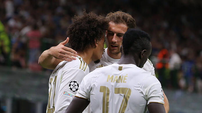 Die Bayern setzten sich zum Auftakt der Champions-League-Gruppenphase mit 2:0 bei Inter Mailand durch.
