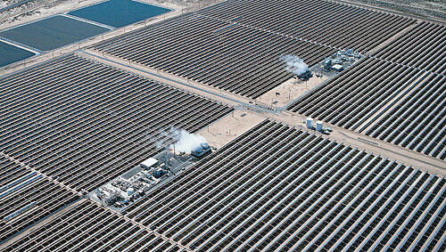 Kaum eine Branche in Deutschland ist den vergangenen Jahren so rasant abgestürzt wie die Solarindustrie. Kaum eine Branche in Deutschland ist den vergangenen Jahren so rasant abgestürzt wie die Solarindustrie.