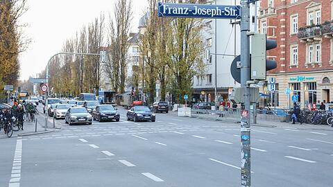 Von der Franz-Joseph-Straße bis hinauf zum Schwabinger Tor soll bald durchgehend Tempo 30 gelten.