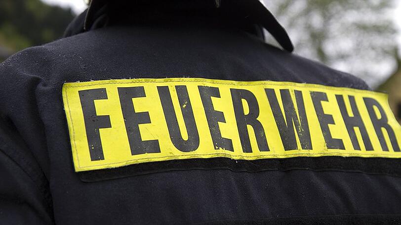 Das Feuer griff schnell auf das gesamte Haus über. (Symbolbild)