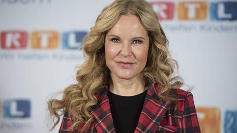 Katja Burkard ist DAS Gesicht vom RTL-Mittagsmagazin "Punkt 12". Nun verrät sie eine große Neuigkeit.