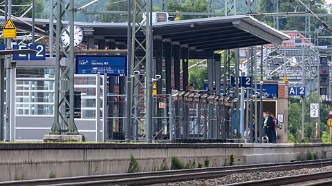 Die Bahnstrecke ist neun Monate voll gesperrt.
