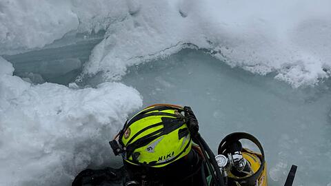 Auch die Suche von Tauchern brachte keinen Erfolg.