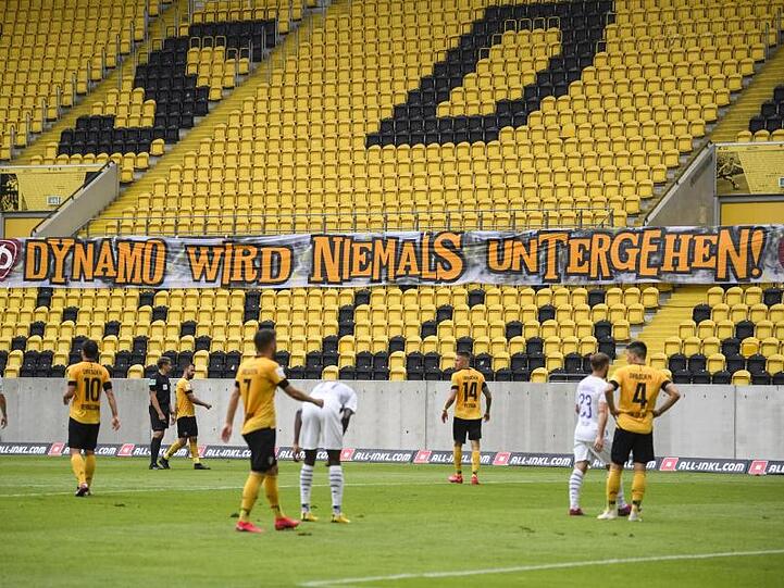 Dynamo Dresden musste sportlich den Weg in die 3. Liga antreten.