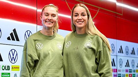 Janina Minge (li.) hat die Kapitänsbinde von Giulia Gwinn übernommen.