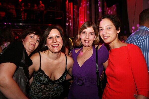 8 Seasons: Club Night mit Funky Fresh (Samstag, 26.11.2011). Noch mehr Fotos sehen Sie unter: www.nachtagenten.de.