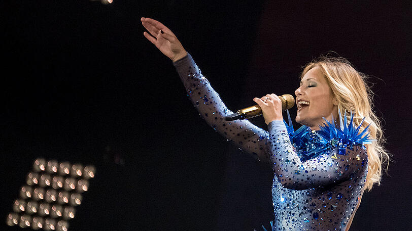 Riesen-Auftakt der Riesen-Tournee: Die Fans von Helene Fischer bekamen beim Konzert in Hannover einiges geboten.