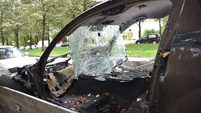 Kein schöner Anblick: Die heruntergekommenen Autos.