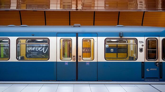 Ein Auslaufmodell: Die U-Bahnen der A-Serie rangiert die MVG bis 2026 aus. Im Moment sind diese Fahrzeuge der ältesten Generation aber wohl die einzigen, die der MVG keine Probleme bereiten – denn hier wird keine Brandschutzanlage mehr eingebaut. Und die sorgt für ordentlich Ärger bei den anderen Zügen.
