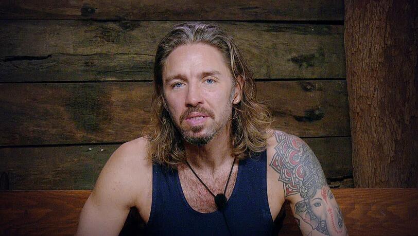 Gil Ofarim tr&auml;umt von einem Neustart nach dem Dschungelcamp und deutet au&szlig;erdem an: "Bin unter anderem hier, um noch etwas zu erledigen, was ich zu machen habe."