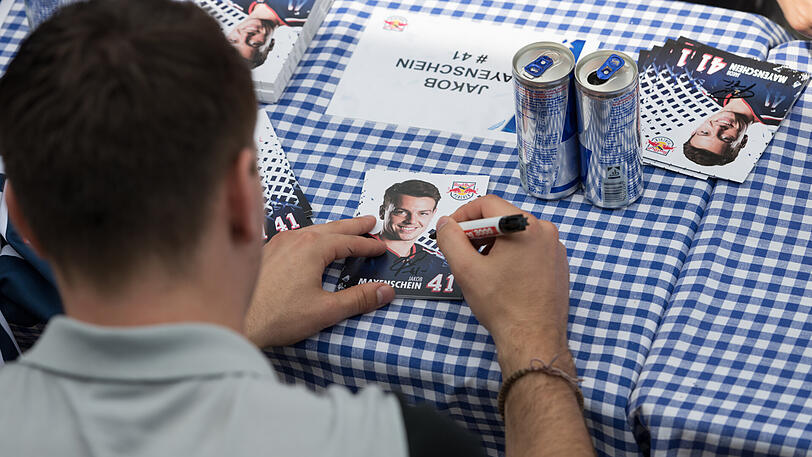 Fan-Fest im Olympiapark - die Bilder von der Saisoneröffnung der Red Bulls.