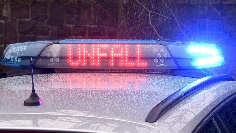 In Berg am Laim wird ein 65-jähriger Radler bei einem Verkehrsunfall schwer verletzt. (Symbolbild) In Berg am Laim wird ein 65-jähriger Radler bei einem Verkehrsunfall schwer verletzt. (Symbolbild)